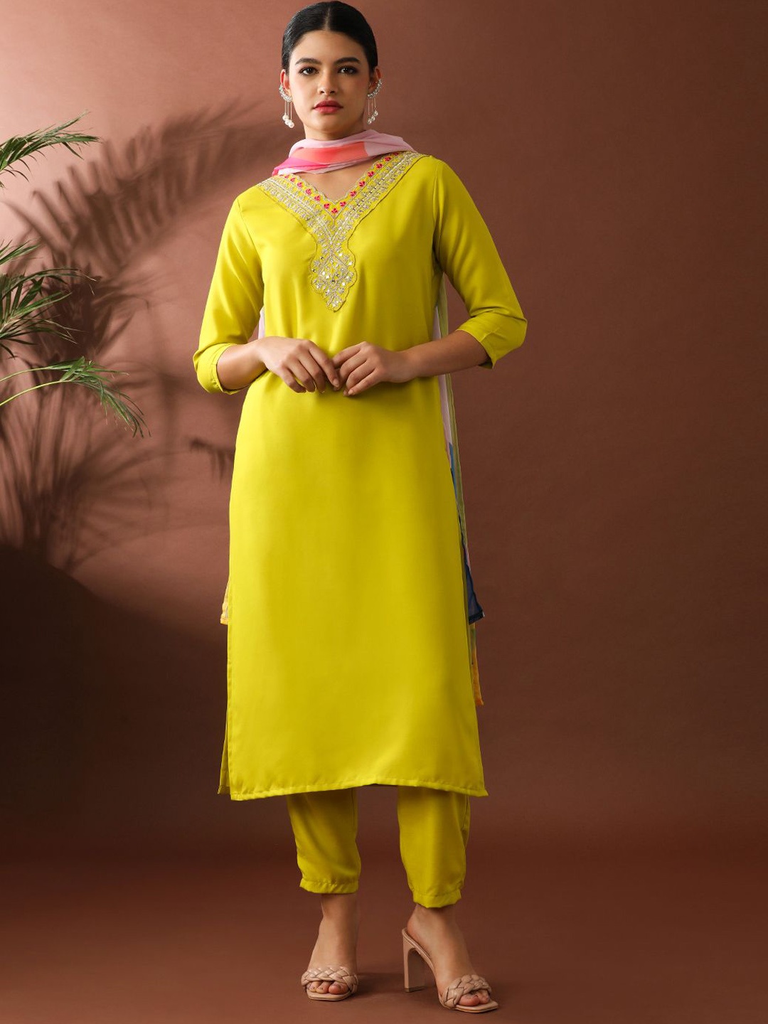 

Jaipur Kurti Women Floral Yoke Design Regular Beads and Stones Kurta with Trousers & With Dupatta, Lime green