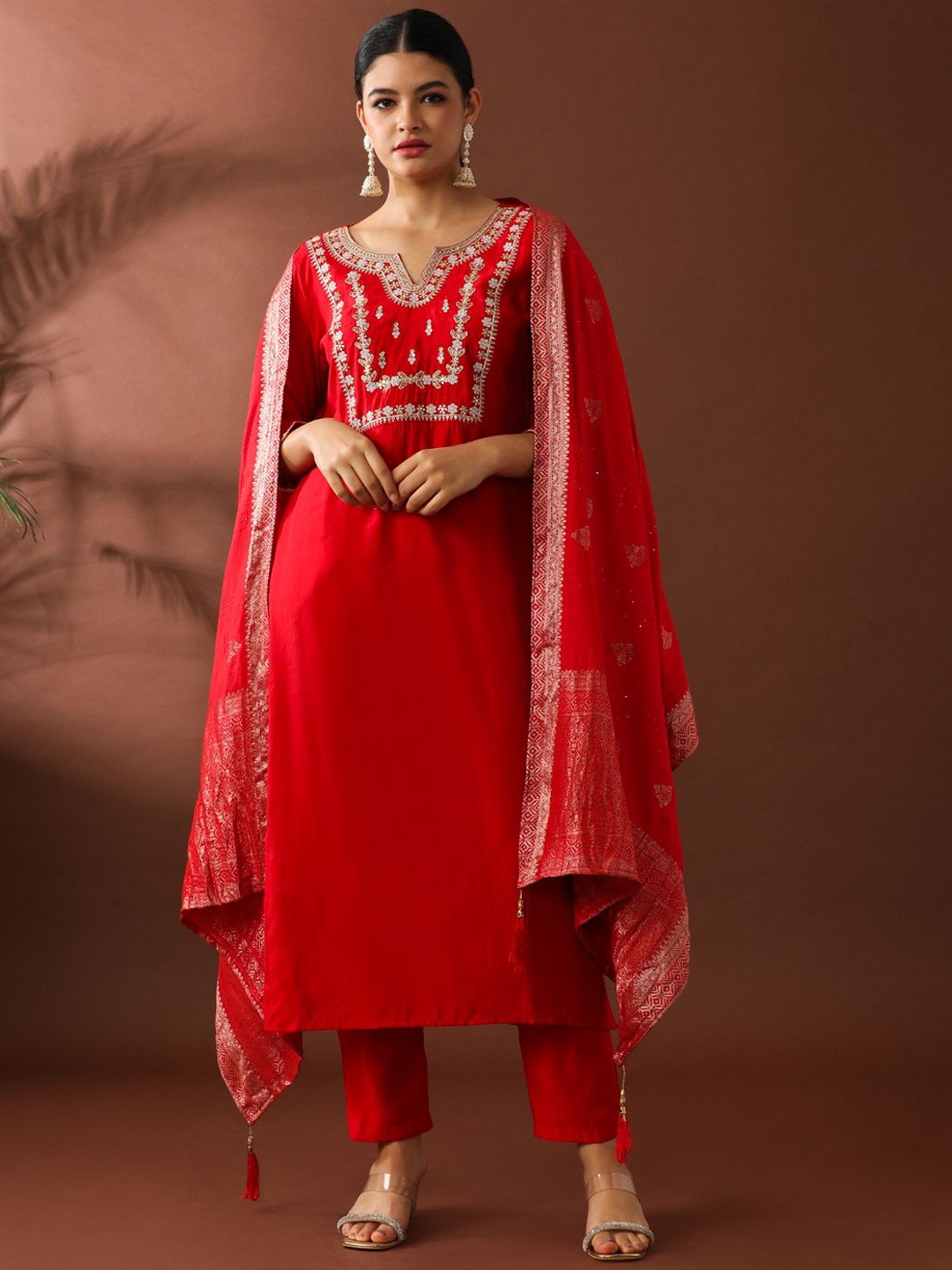 

Jaipur Kurti Women Floral Yoke Design Regular Sequinned Kurta with Trousers & With Dupatta, Red