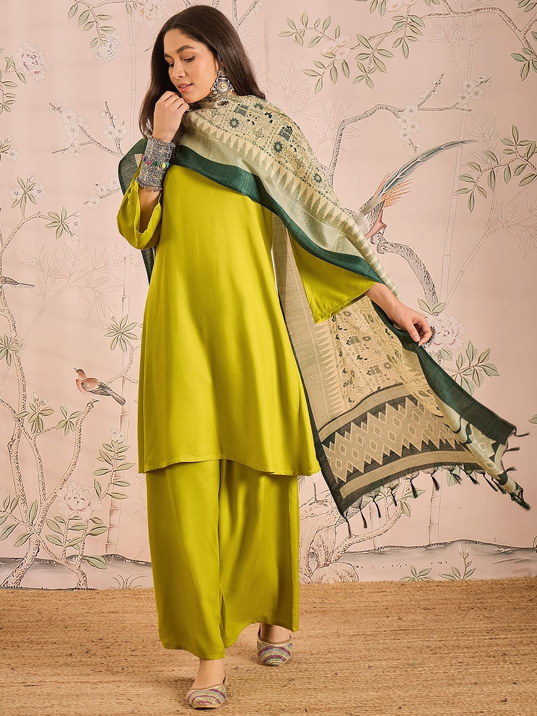 

InWeave Women Regular Kurta with Palazzos & With Dupatta, Lime green