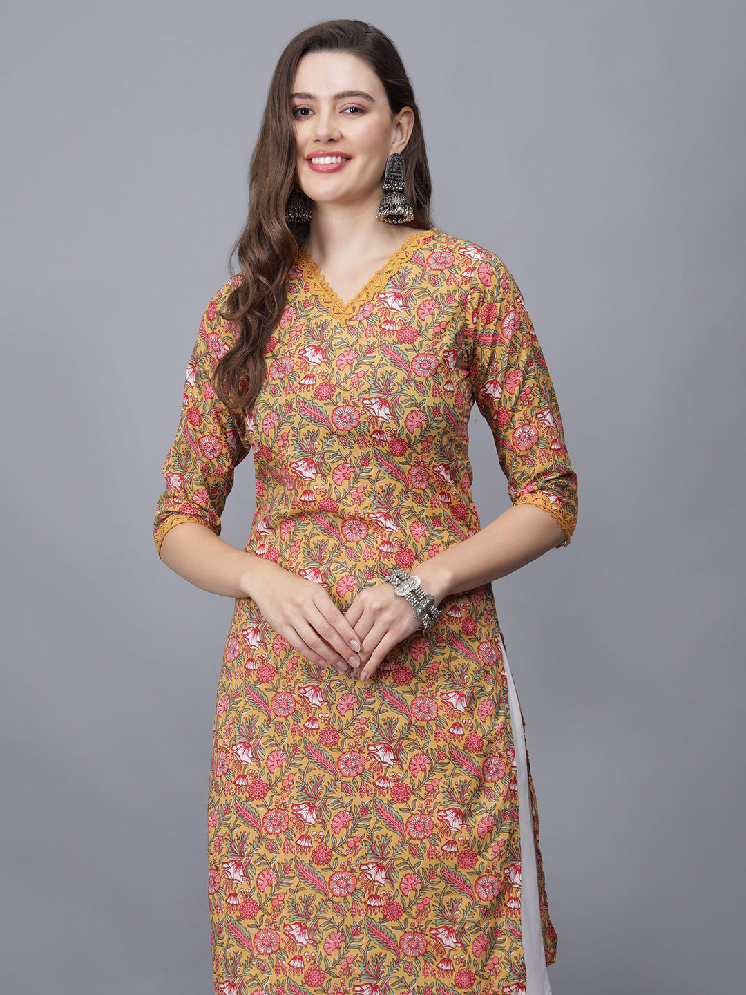 

ETRAANA Printed Pure Cotton V-Neck Kurta, Mustard