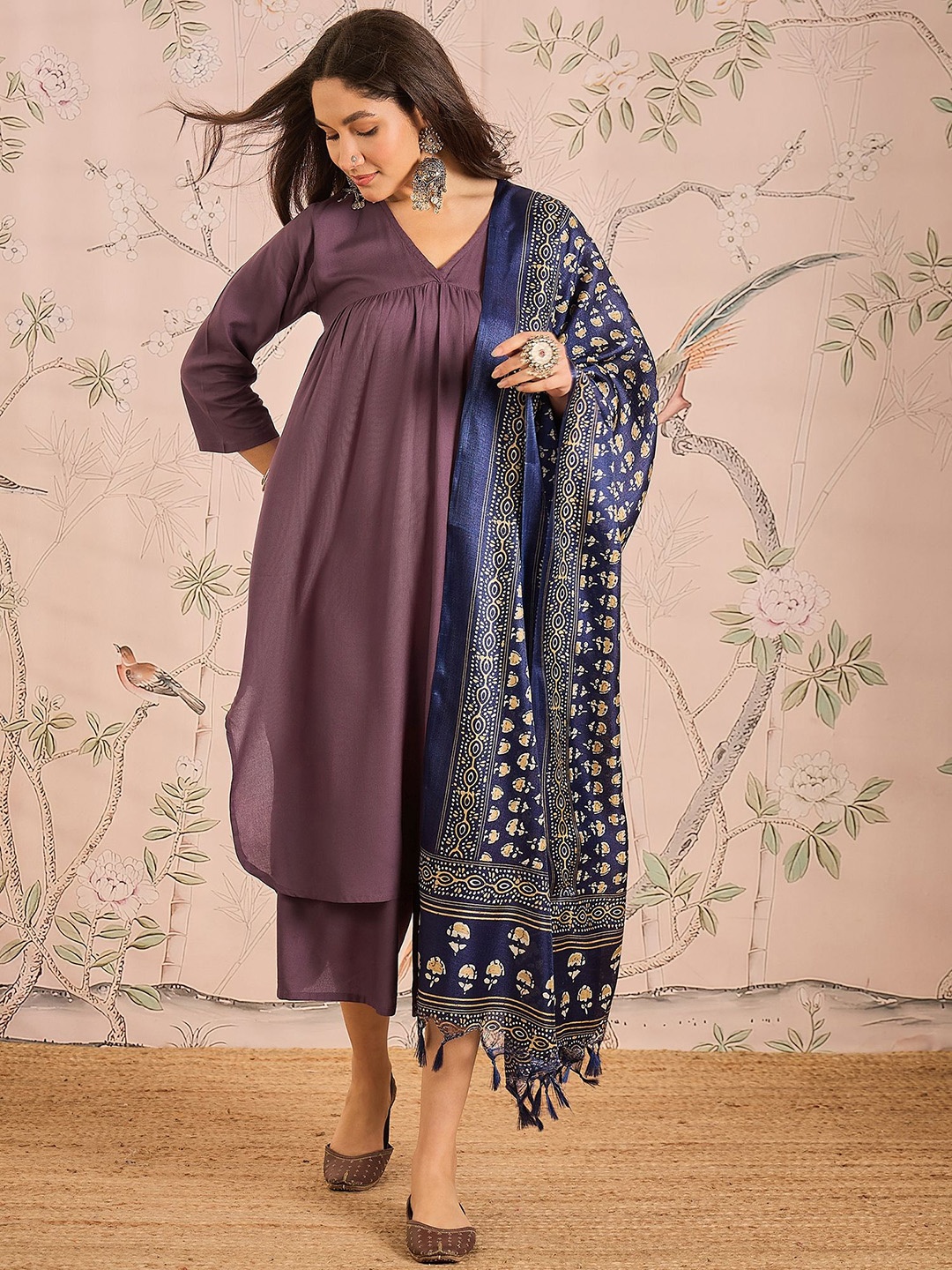 

InWeave Women Regular Kurta with Palazzos & With Dupatta, Mauve