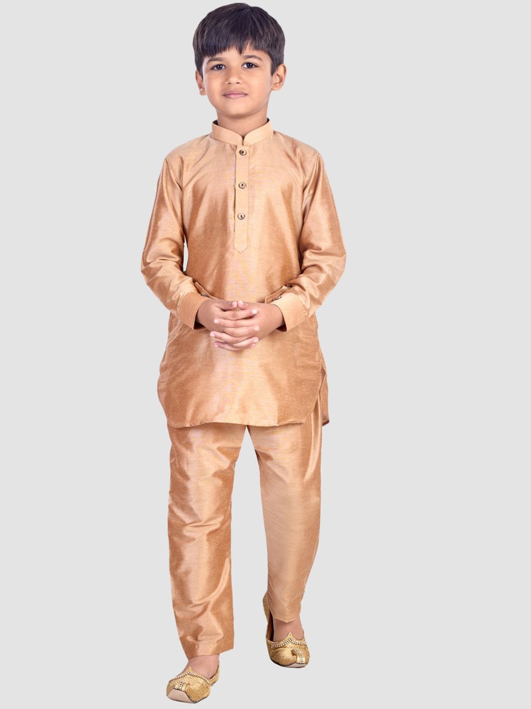 

Pehanaava Boys Regular Thread Work Kurta with Pyjamas, Rose gold