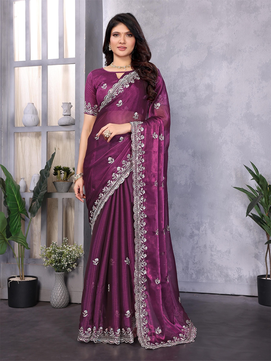 

ALAGINI Embellished Sequinned Saree, Purple