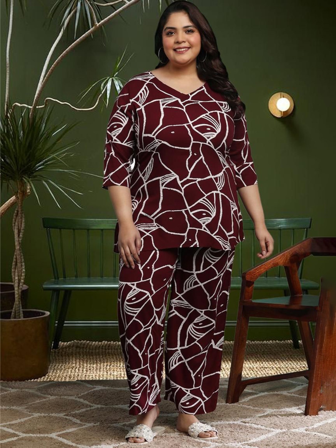 

ISHQY Plus Size Floral Printed Pure Cotton Top With Trouser Co-Ords, Maroon