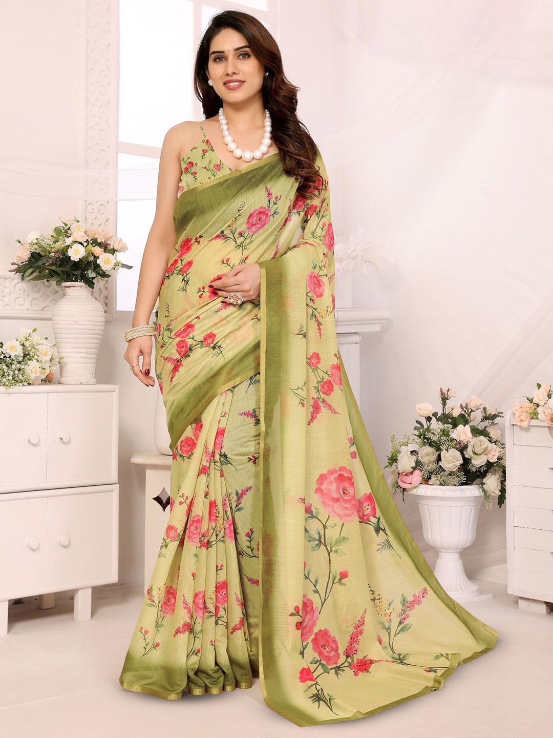 

Moda Rapido Floral Zari Saree, Green