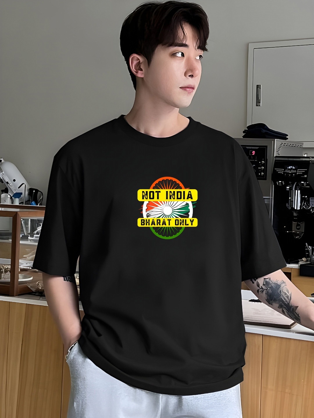 

KAIDO Men Drop-Shoulder Sleeves T-shirt, Black