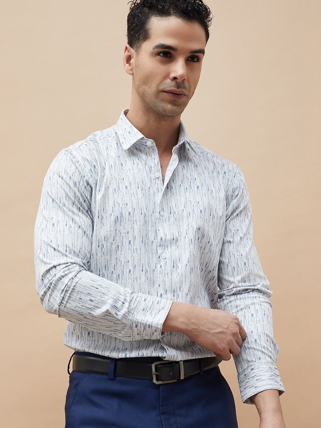 

CODE by Lifestyle Men Slim Fit Opaque Printed Casual Shirt, Grey