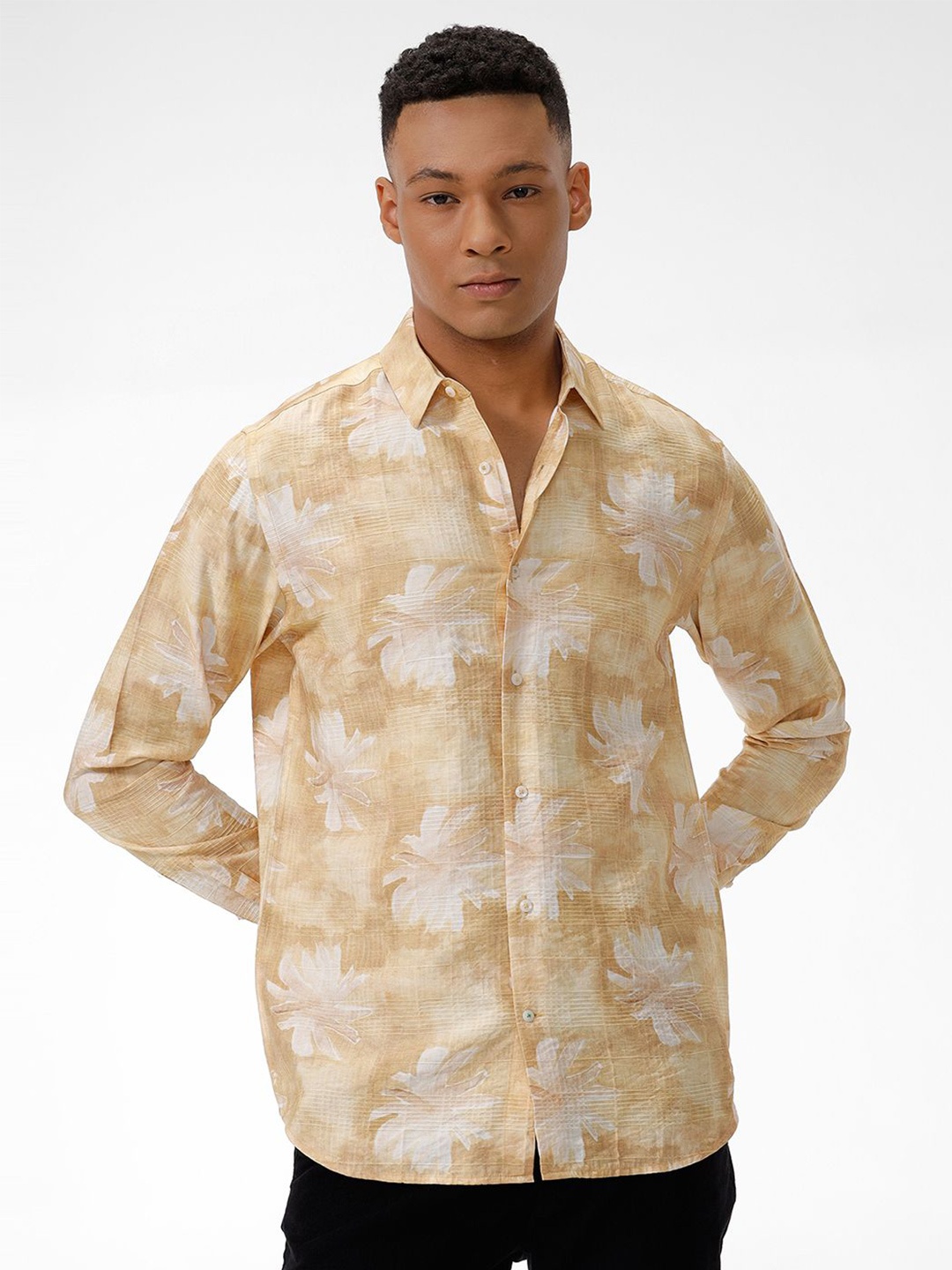 

The Collection Men Classic Opaque Printed Casual Shirt, Yellow