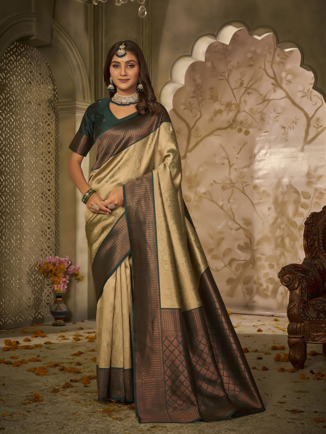 

KALINI Ethnic Motifs Woven Design Zari Banarasi Saree, Beige