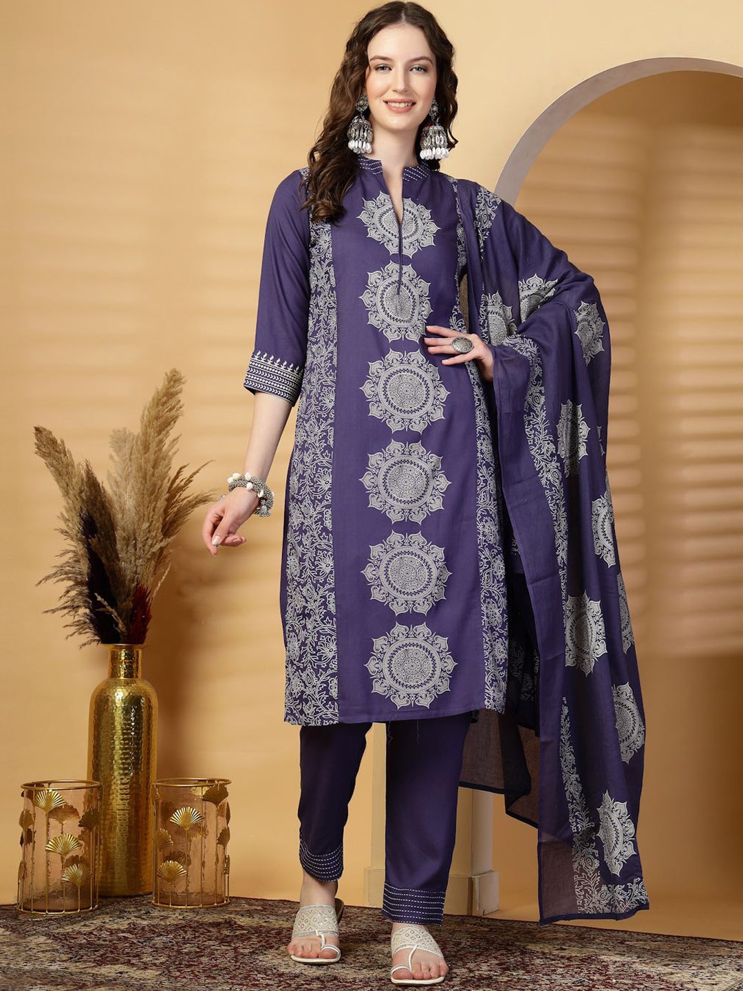 

Clora Creation Mandarin Collar Printed Kurta Set, Violet