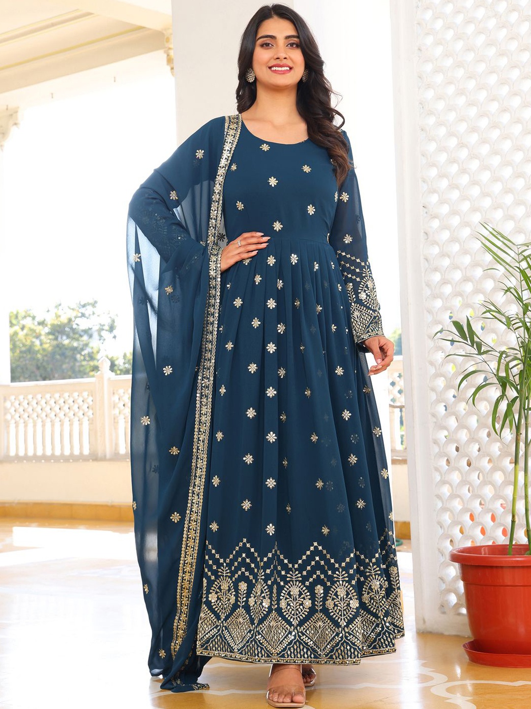 

Fashion Basket Women Floral Embroidered Regular Kurta with Pyjamas & With Dupatta, Turquoise blue