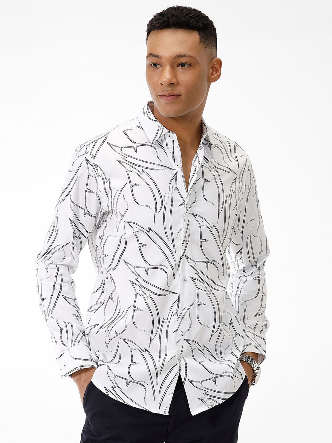 

The Collection Men Classic Opaque Printed Casual Shirt, Black