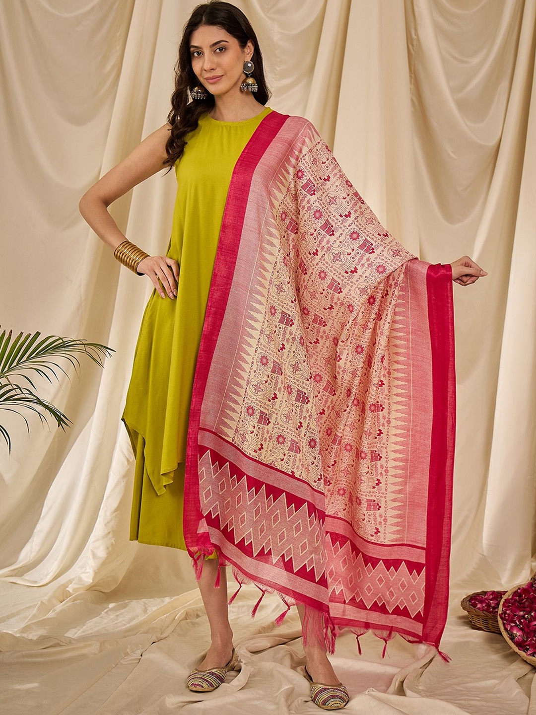 

InWeave Women Regular Kurta with Palazzos & With Dupatta, Lime green
