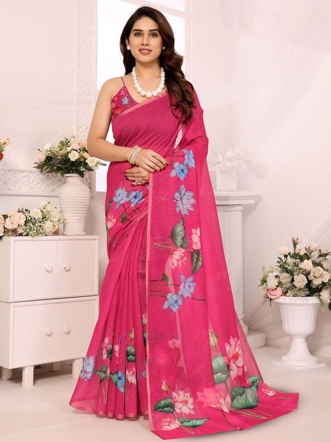 

Moda Rapido Floral Zari Saree, Pink