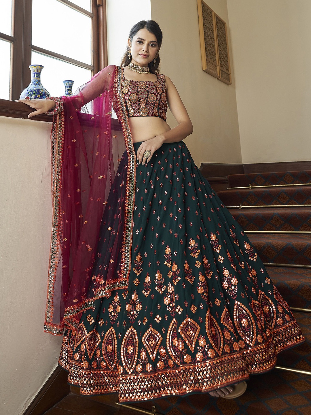 

DIVINE EXIM Embroidered Sequinned Semi-Stitched Lehenga & Unstitched Blouse With Dupatta, Green