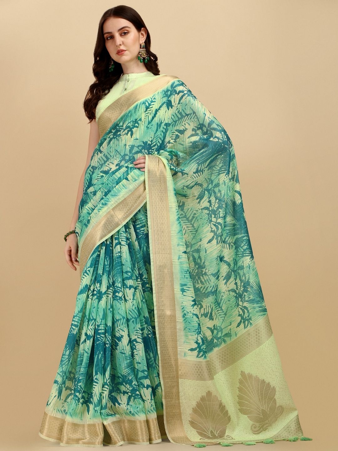 

Suha Zari Saree, Green