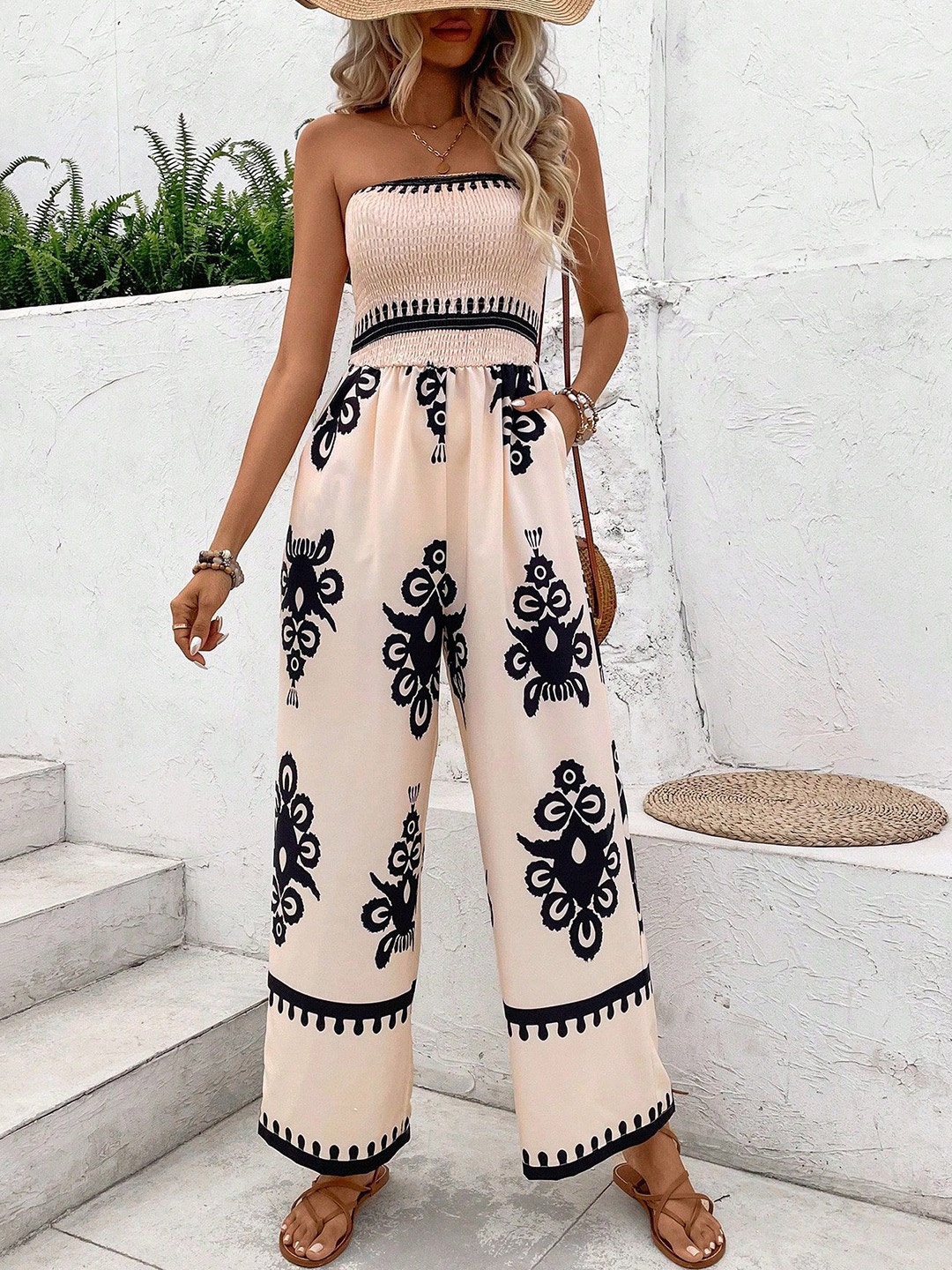 

HIGH BUY Off-Shoulder Printed Basic Jumpsuit, White