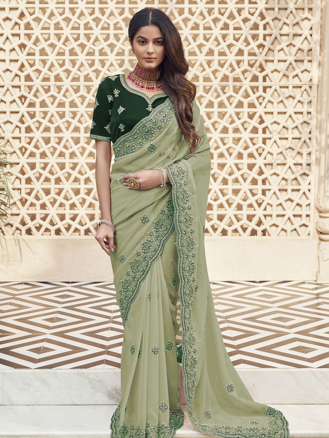 

Suha Floral Beads and Stones Poly Georgette Saree, Green