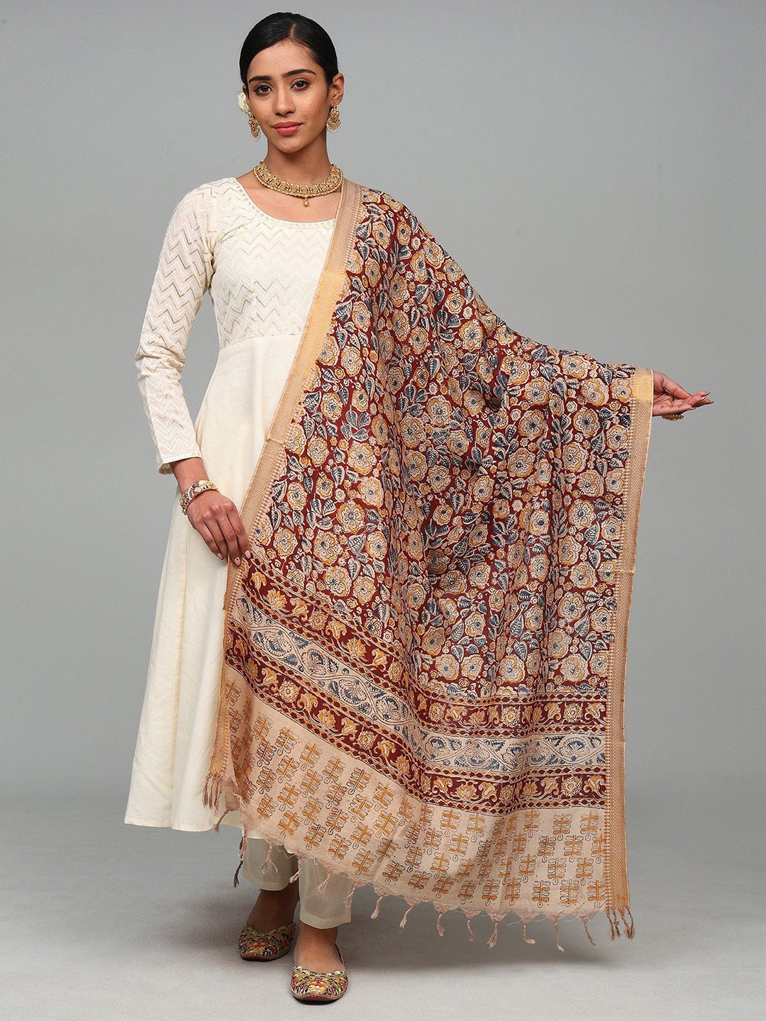 

Exotic India Printed Kalamkari Dupatta, Red
