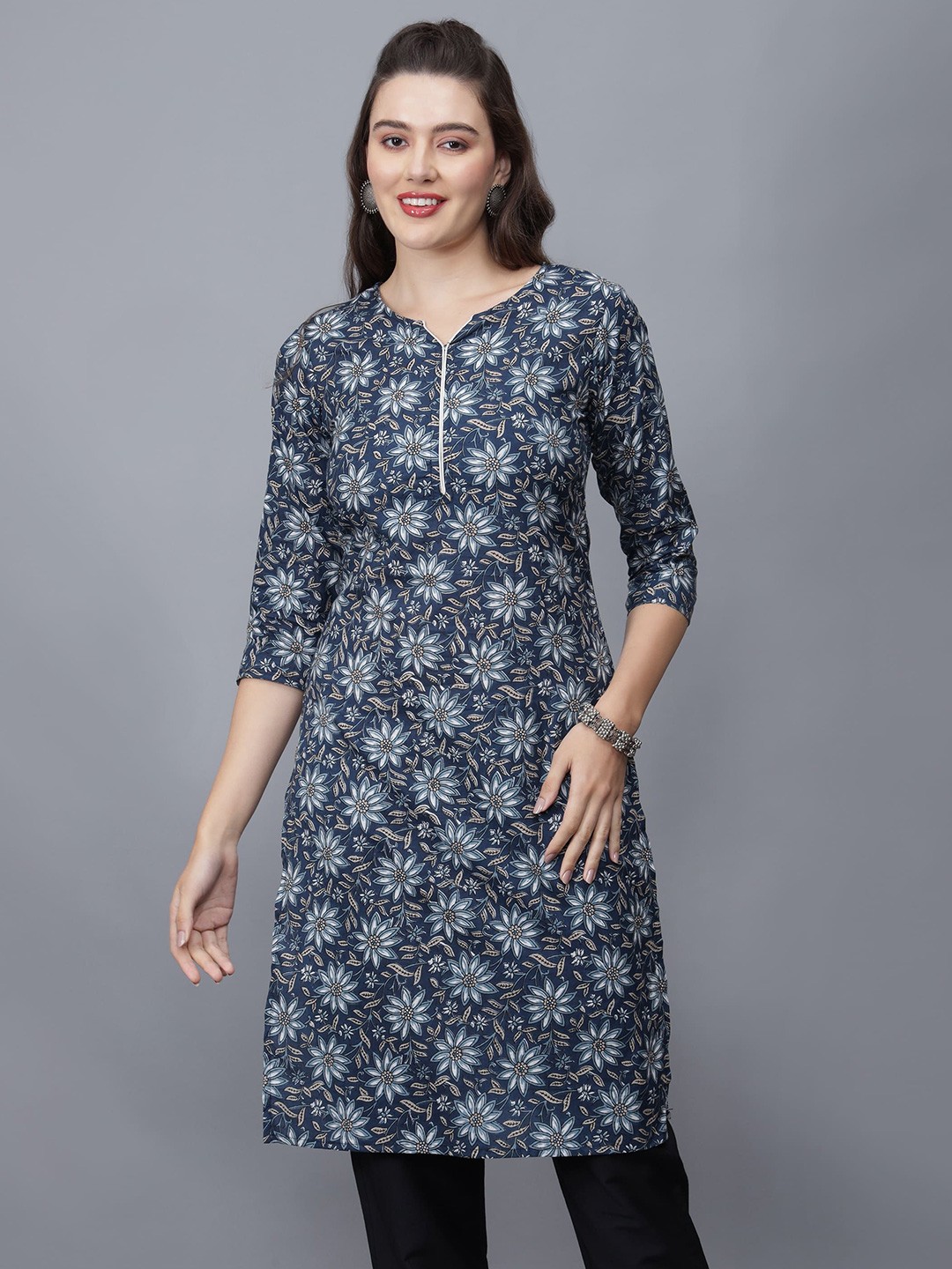 

ETRAANA Printed Pure Cotton V-Neck Kurta, Blue