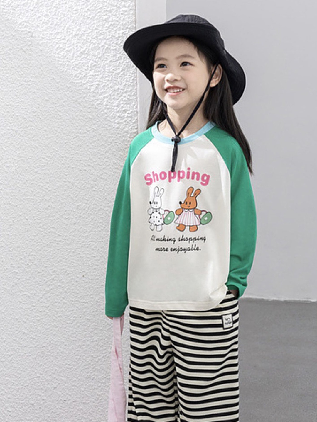 

LULU & SKY Girls Printed Raw Edge T-shirt, Green