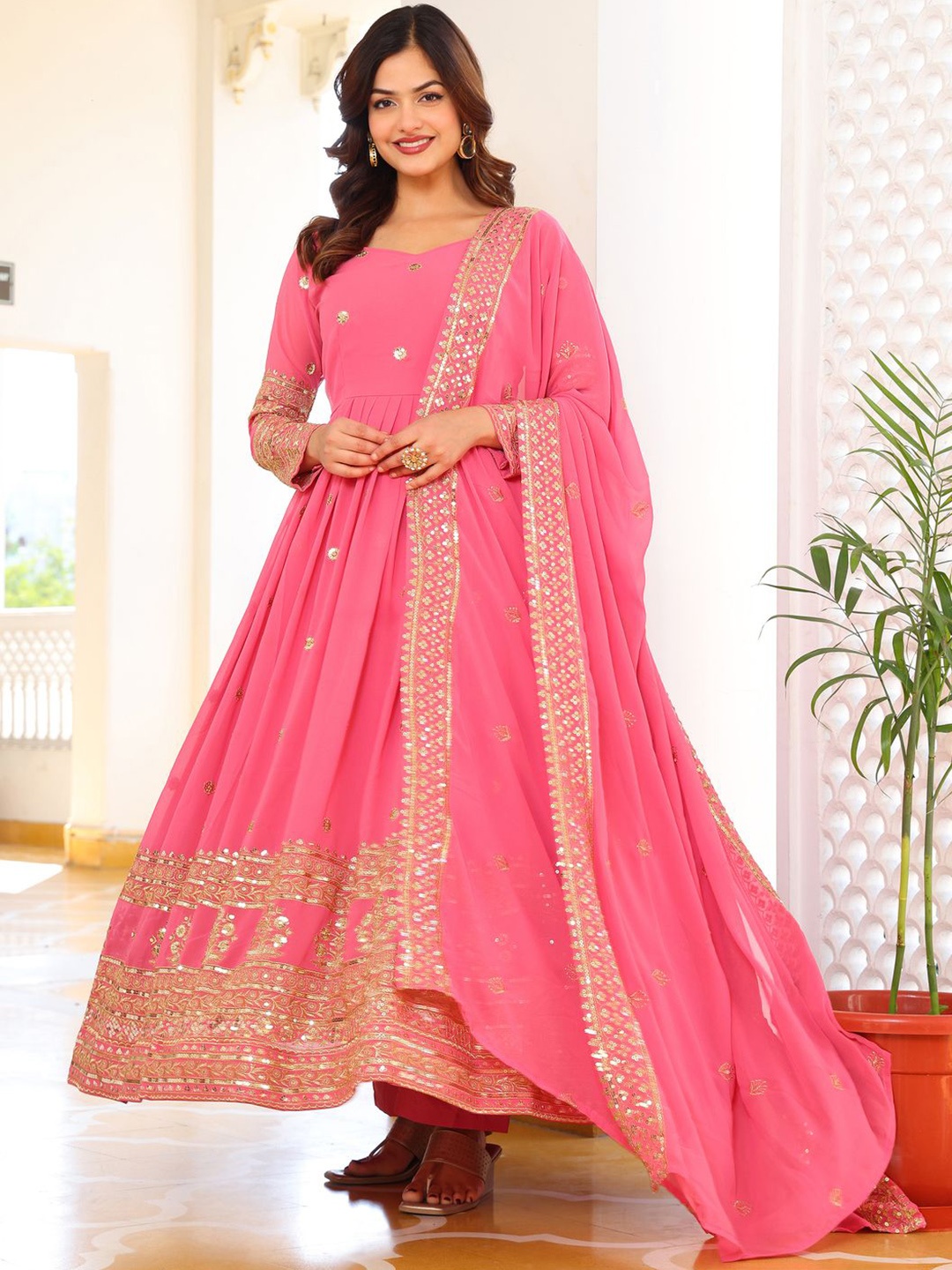 

Wedani Women Embroidered Regular Beads and Stones Kurta with Pyjamas & With Dupatta, Pink