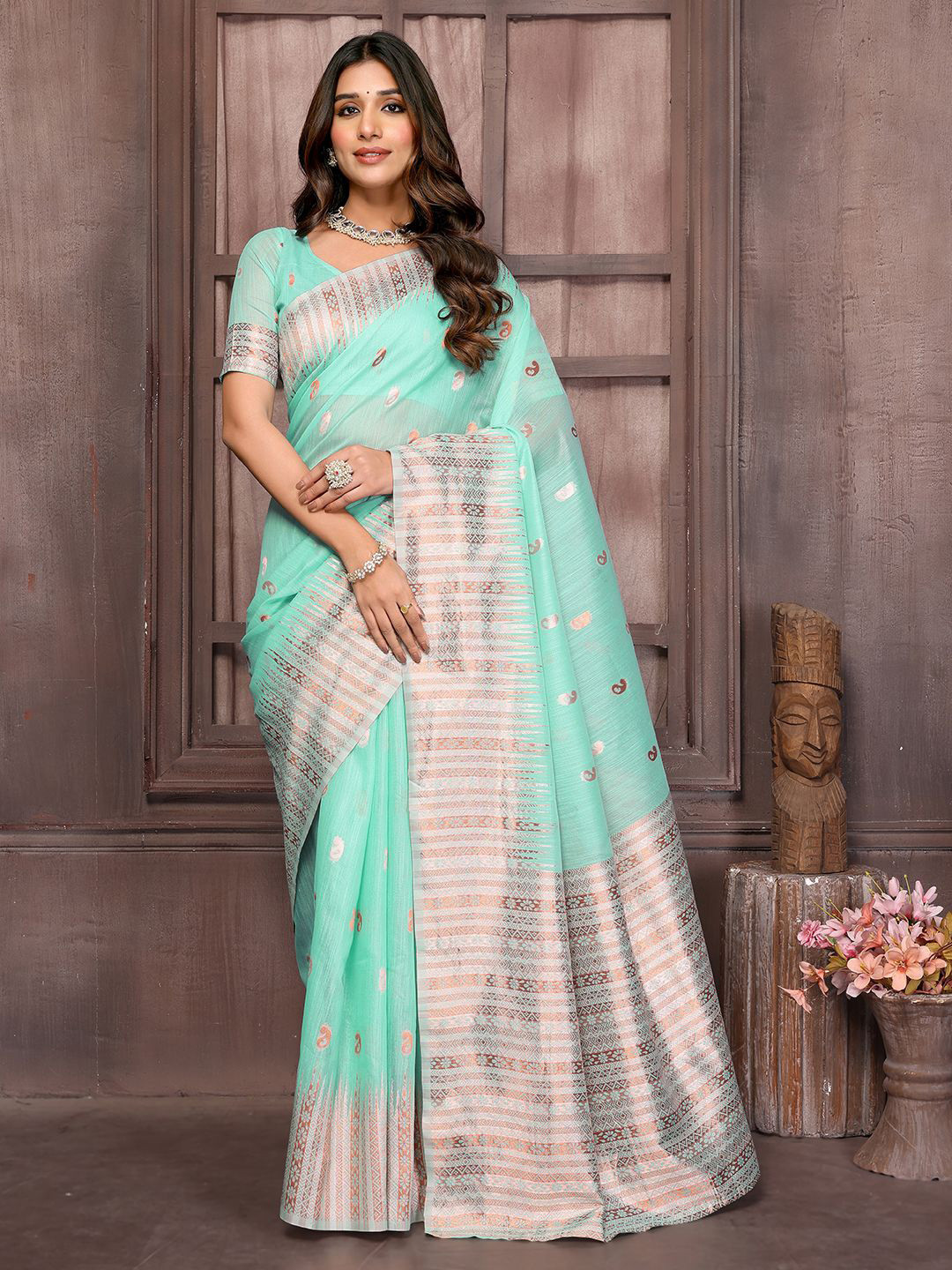 

Janasya Linen Blend Paisley Woven Design Woven Saree & Unstitched Blouse Piece, Blue