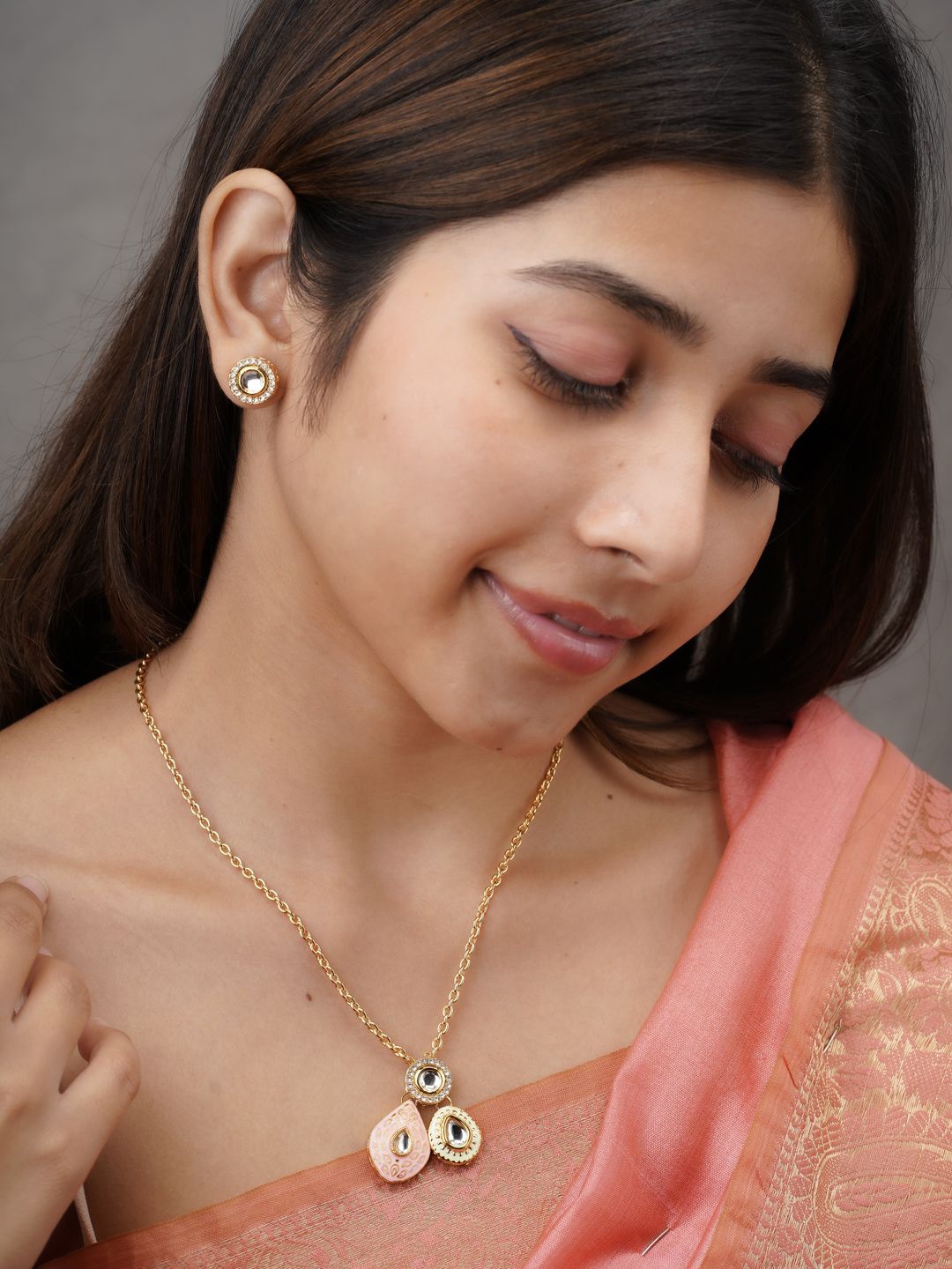 

AARSEE OFFICIAL Anti-Tarnish 22KT Gold-Plated Pastel Petal Set