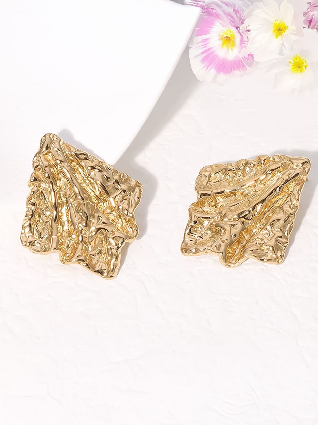 

PRIVIU Floral Studs Earrings, Gold