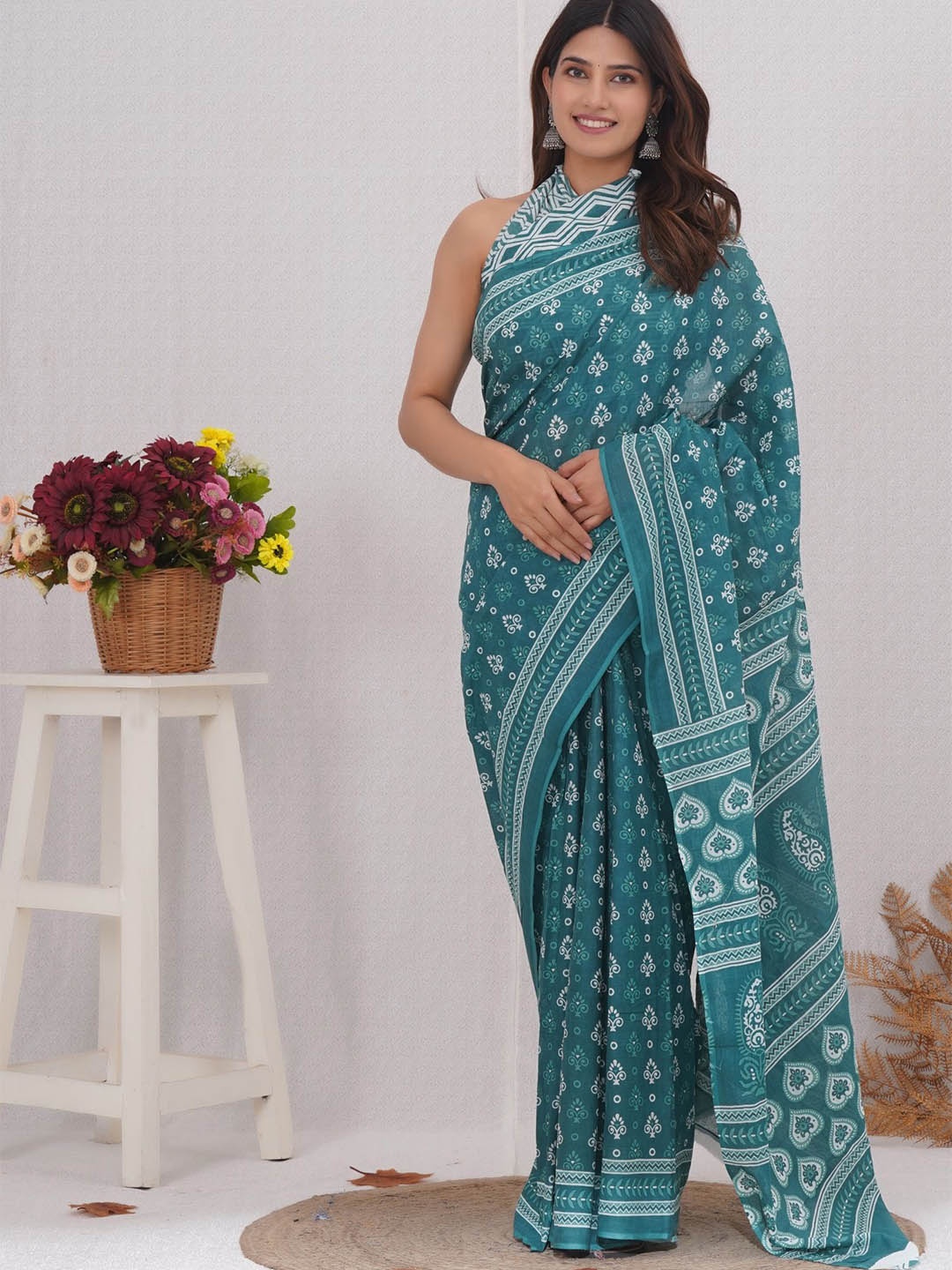 

Vanedik Floral Pure Cotton Block Print Saree, Teal