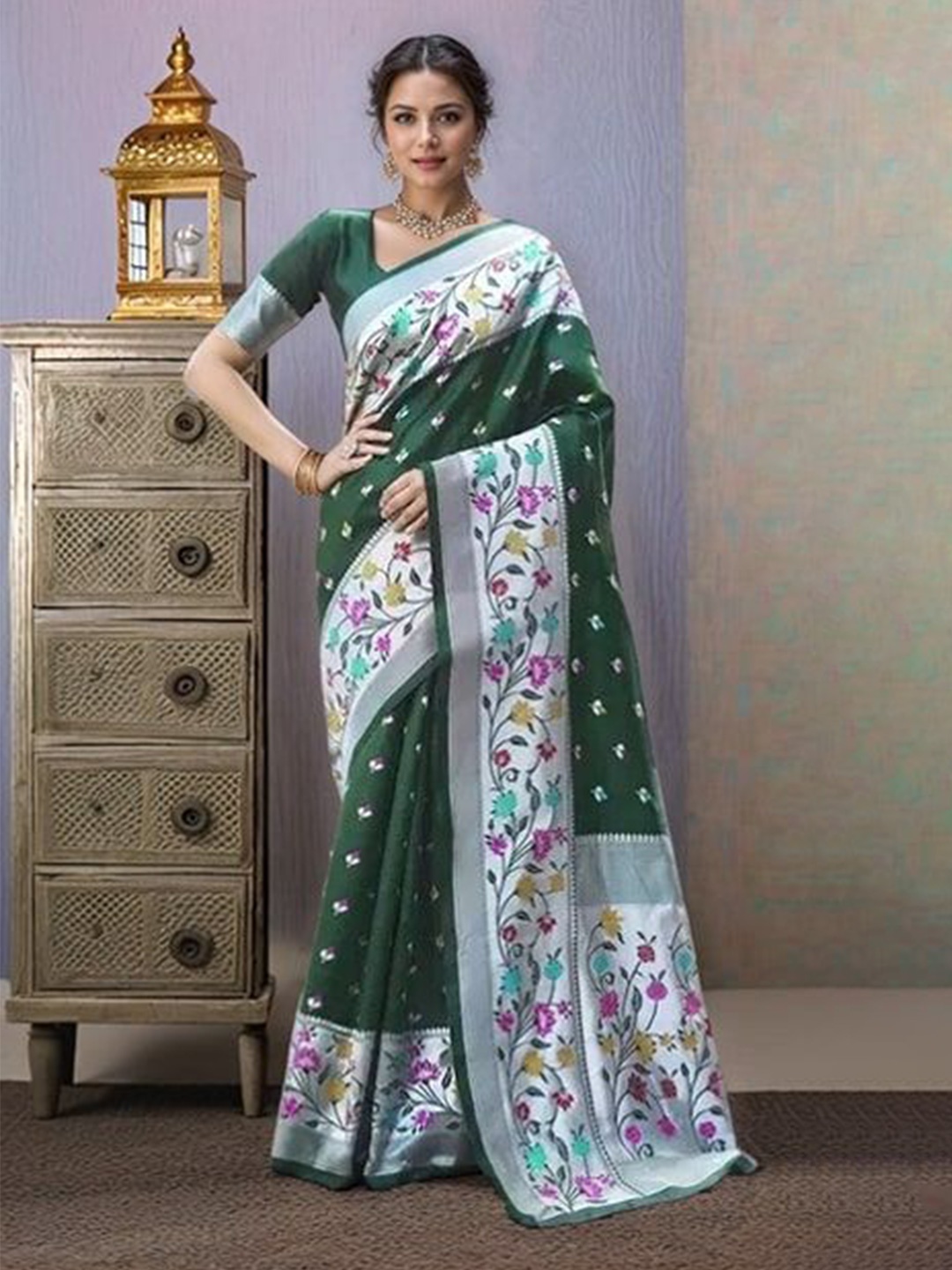 

Moda Rapido Woven Design Zari Silk Blend Kanjeevaram Saree, Green