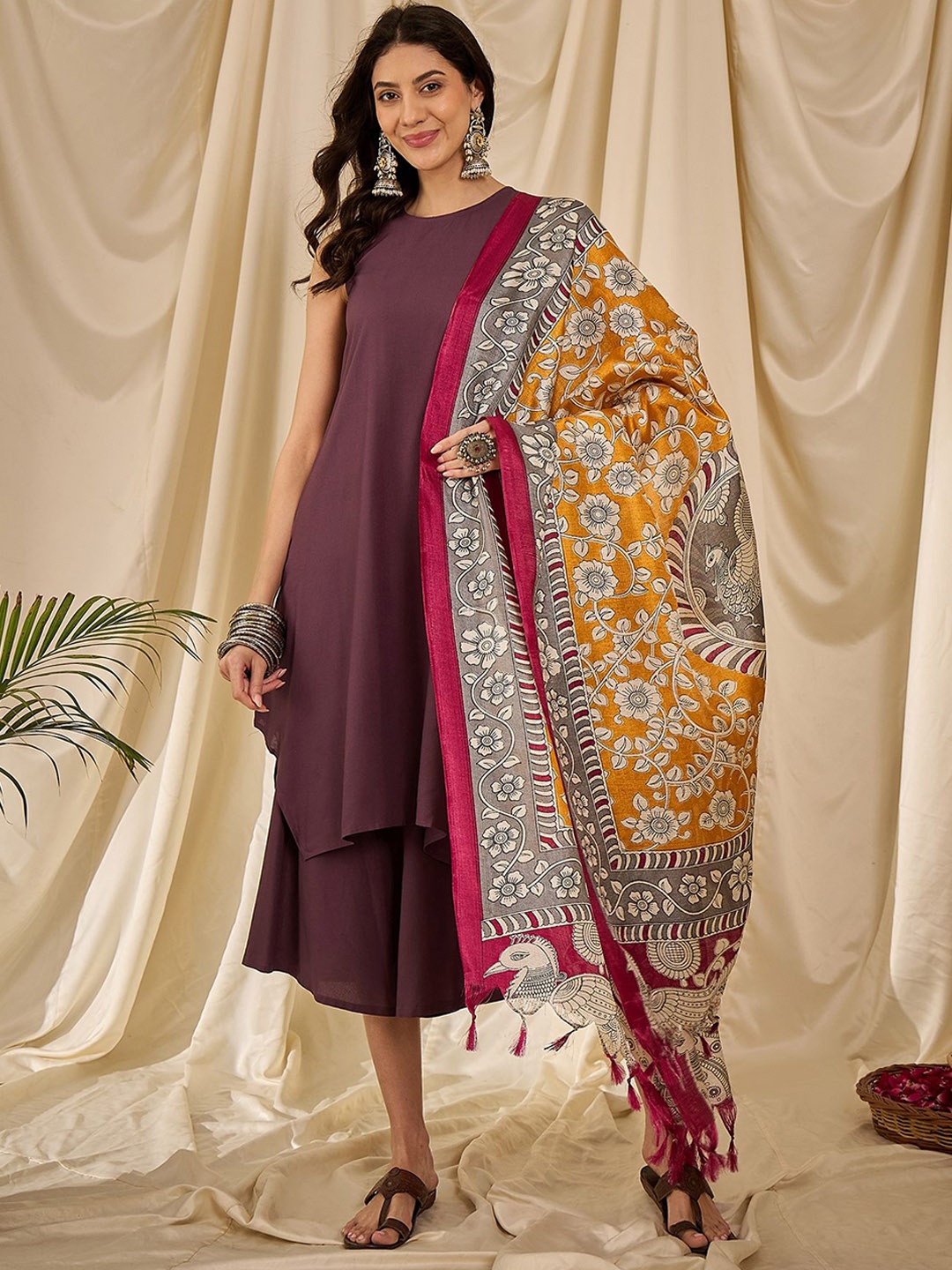 

InWeave Women Regular Kurta with Palazzos & With Dupatta, Mauve