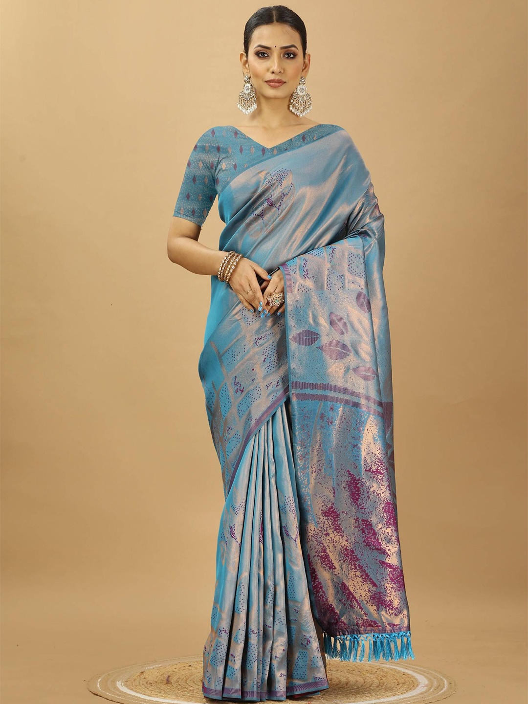 

DIVASTRI Woven Design Silk Blend Banarasi Saree, Blue