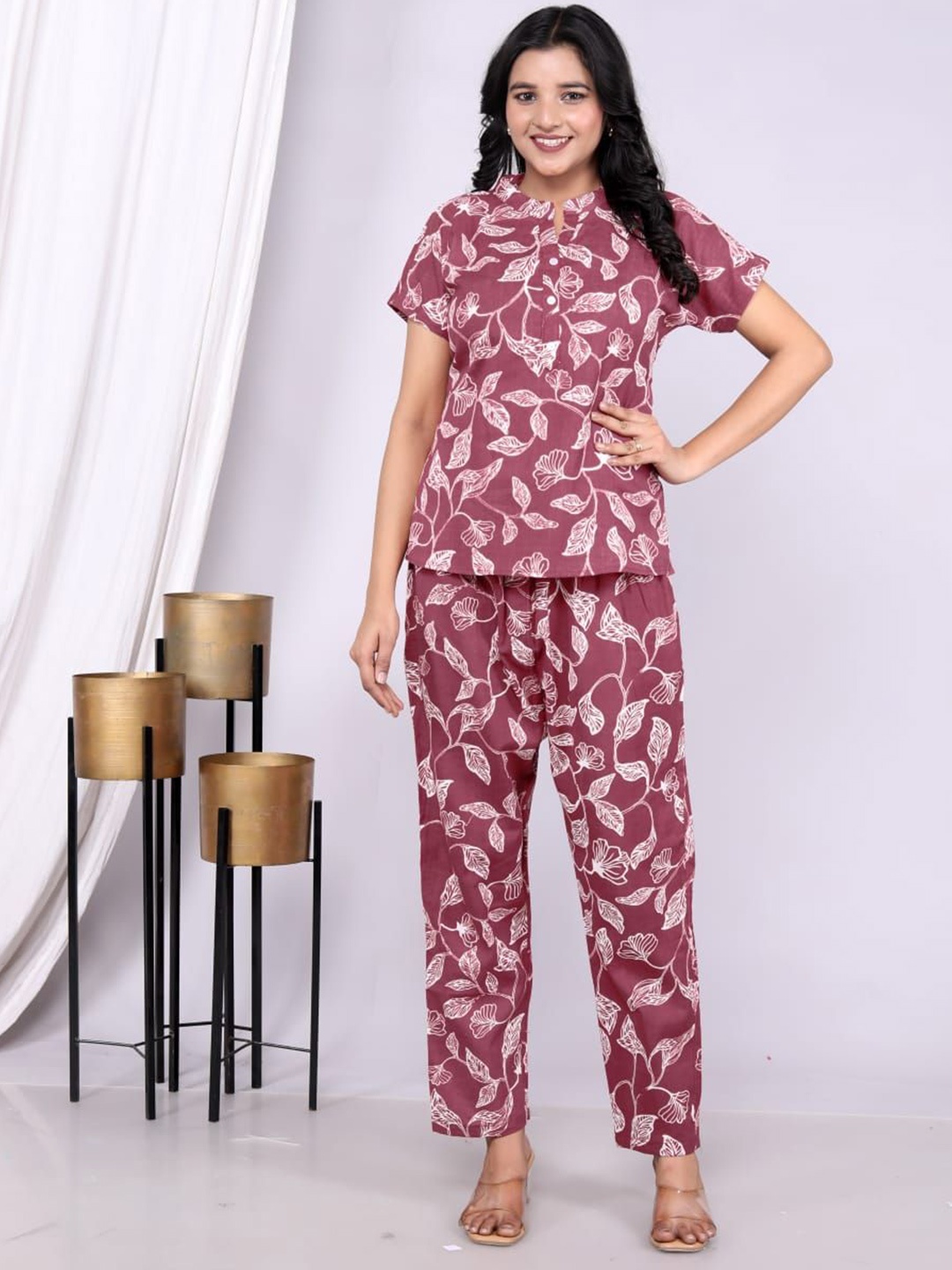

MILAAV Women Floral Printed Mandarin Collar Top & Trousers Co-Ords Set, Maroon