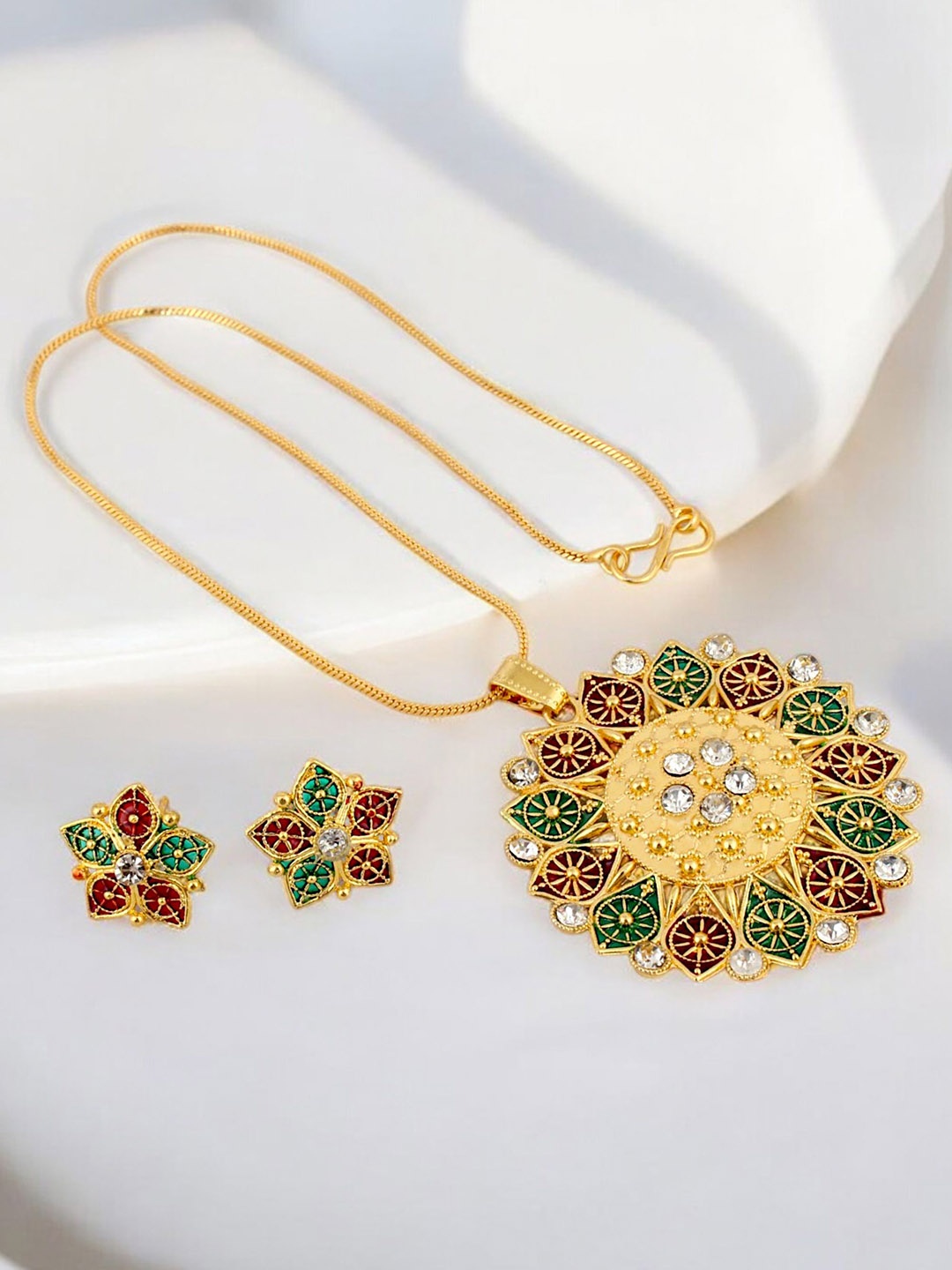 

LUCKY JEWELLERY Gold-Plated Stone-Studded Jewellery Set
