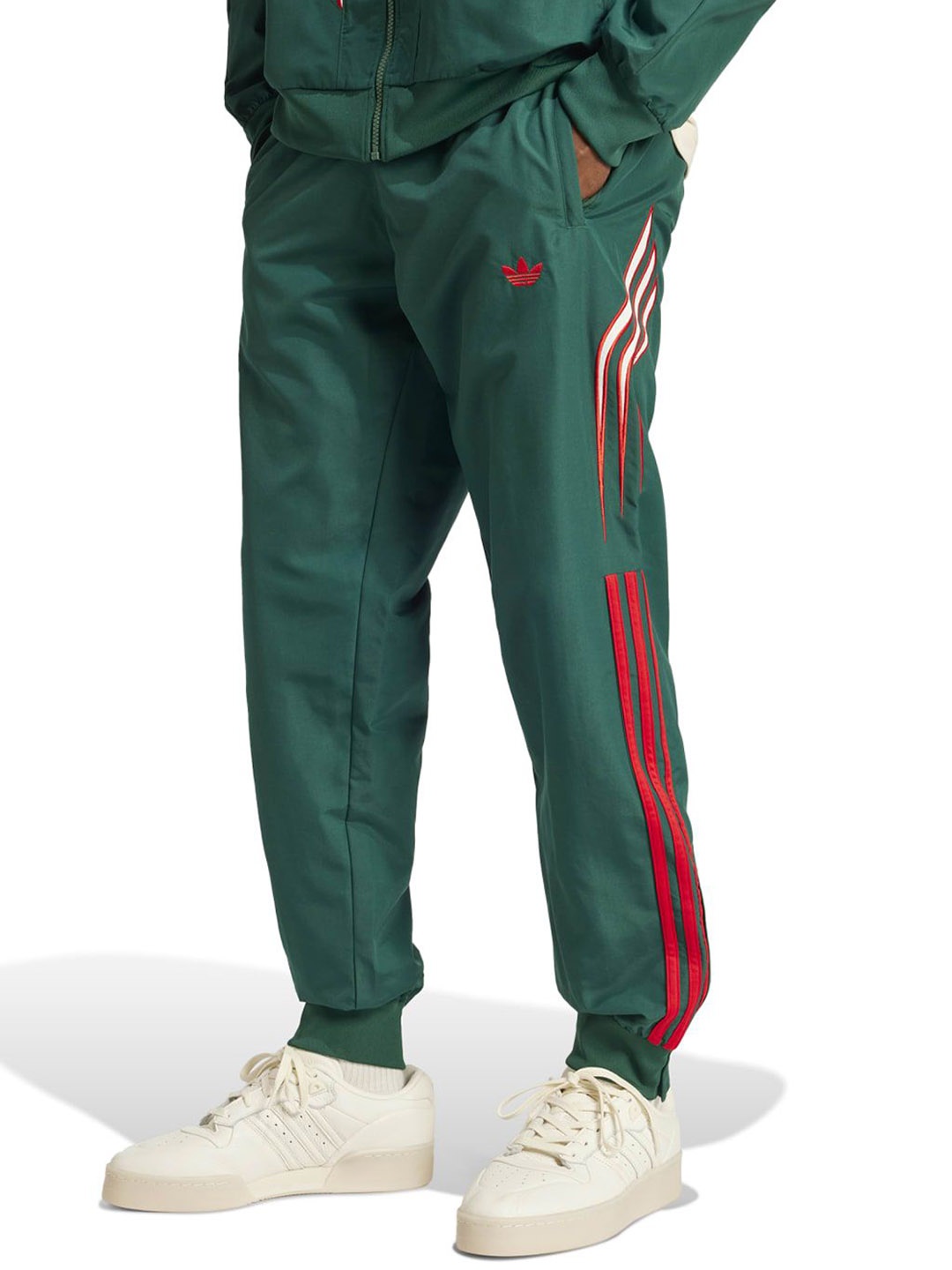 

Adidas Originals Men Mid-Rise Joggers, Green