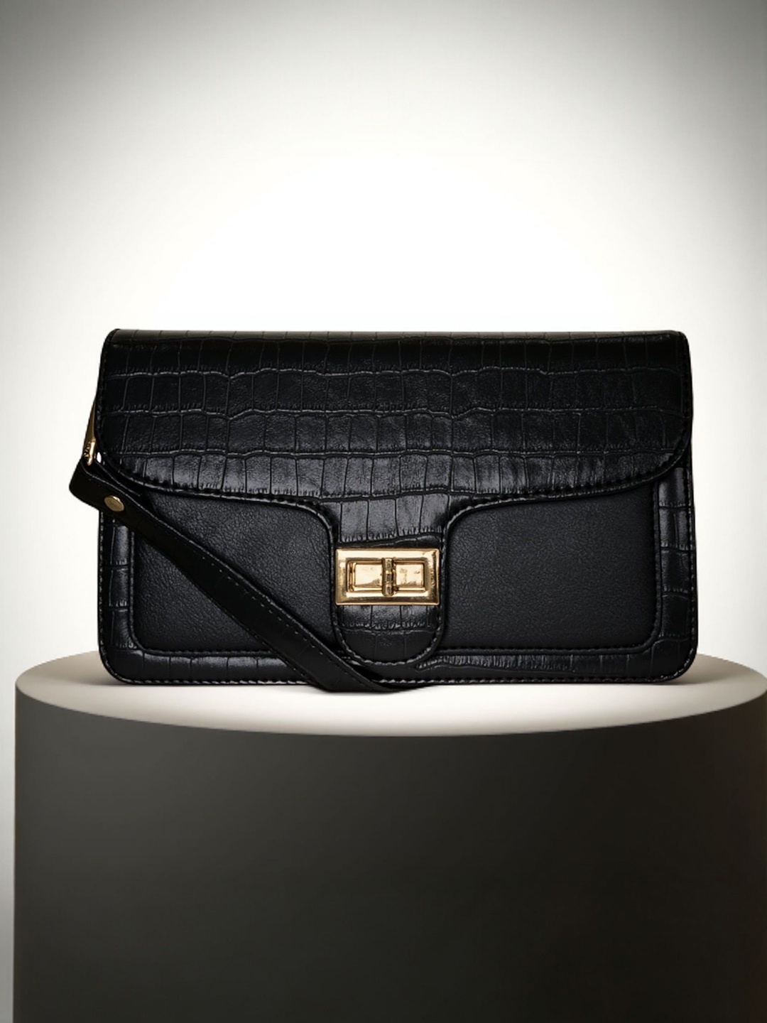 

DressBerry PU Structured Sling Bag with Quilted, Black