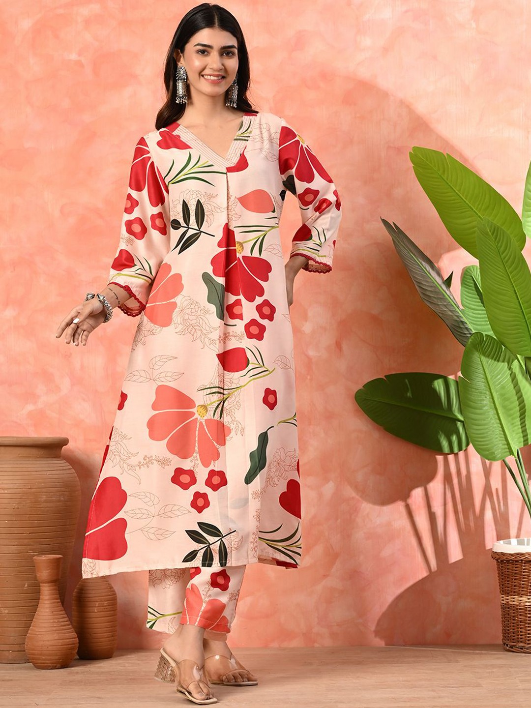

Sangria Floral Printed V-Neck A-Line Kurta With Trousers, Pink