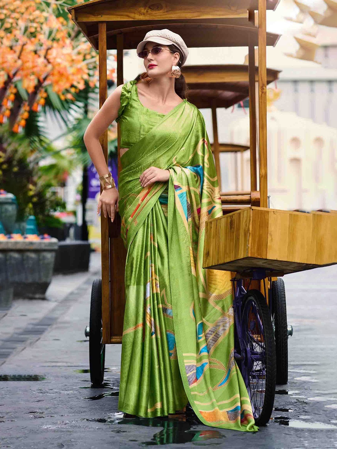 

Mitera Satin Printed Saree, Green