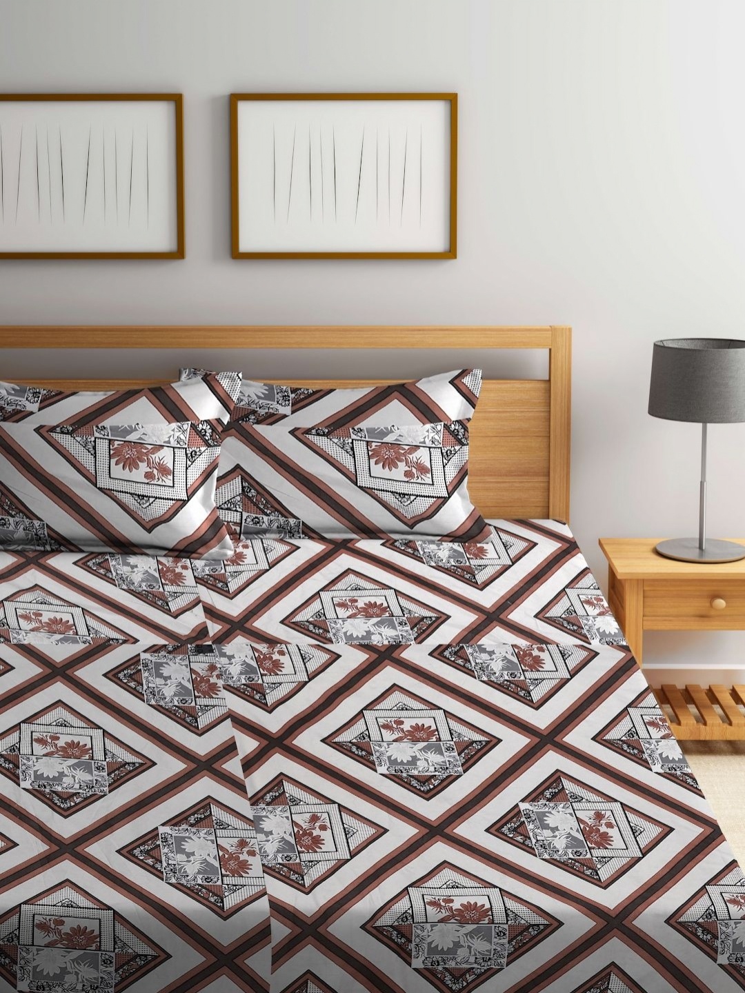 

Myntra Elegant Homes White & Brown Printed 300 TC King Bedsheet Set- 2.70 m x 2.70 m