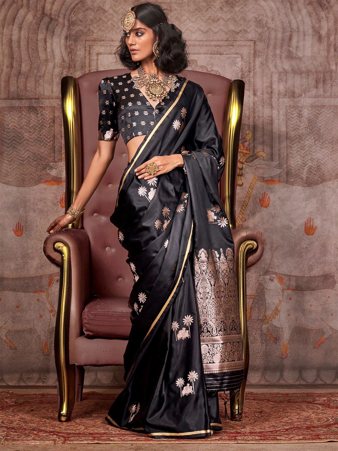 

Vardha Woven Design Zari Silk Blend Ikat Saree, Beige