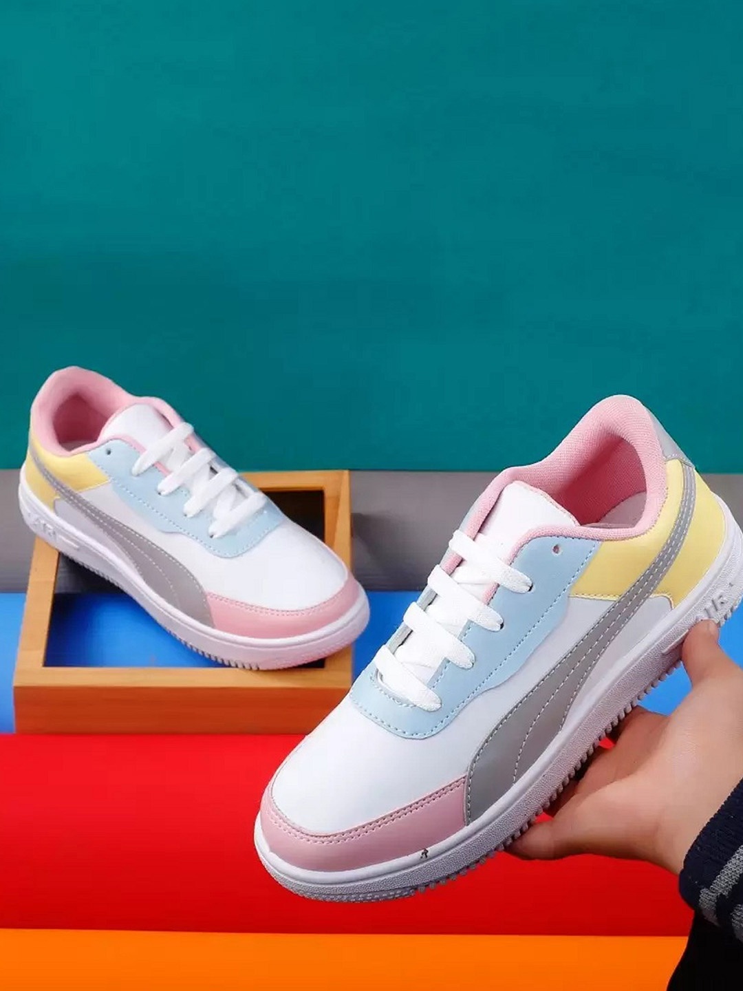 

FABBMATE Women Colourblocked Sneakers, Multi