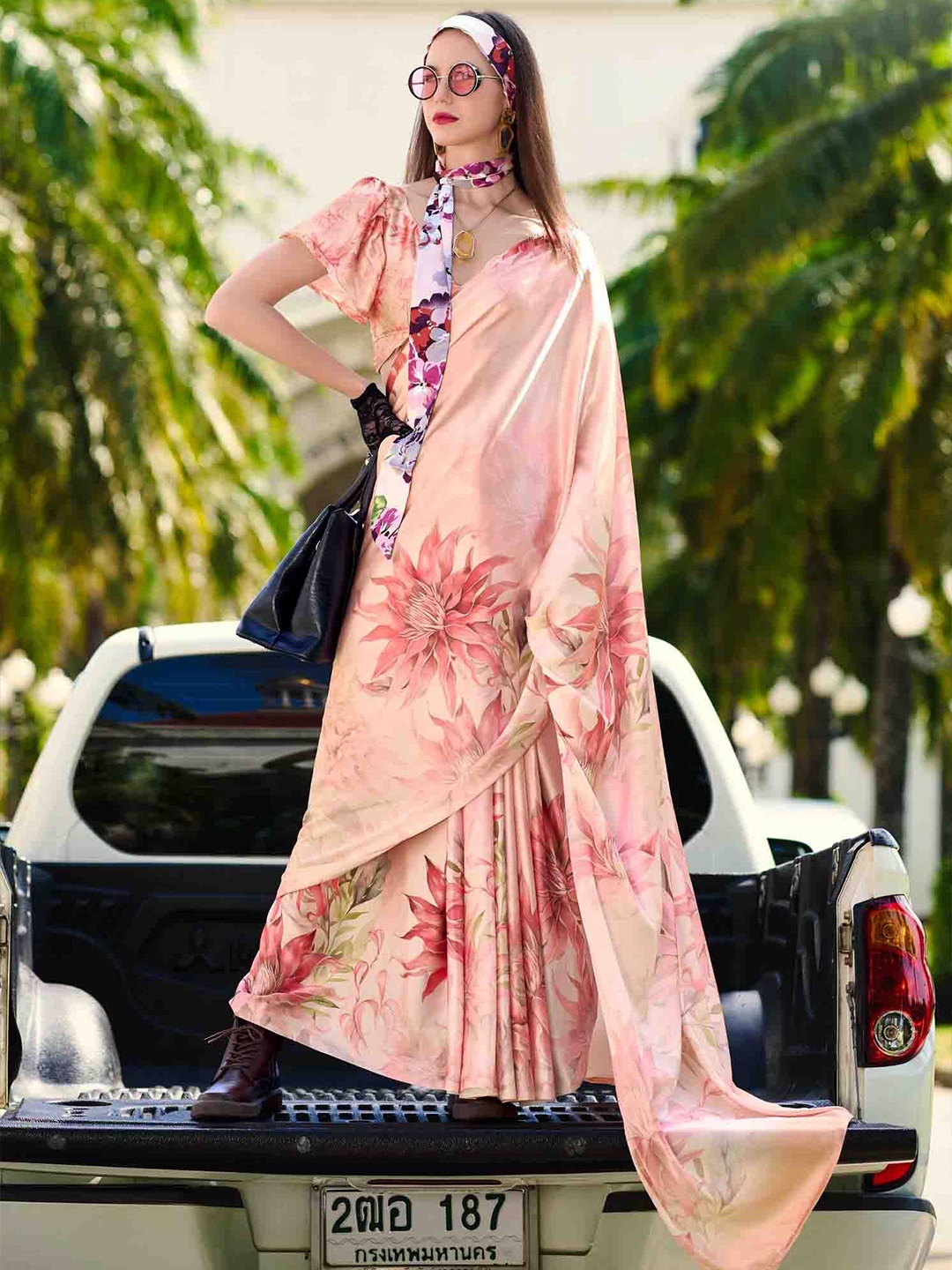 

Mitera Floral Satin Saree, Peach