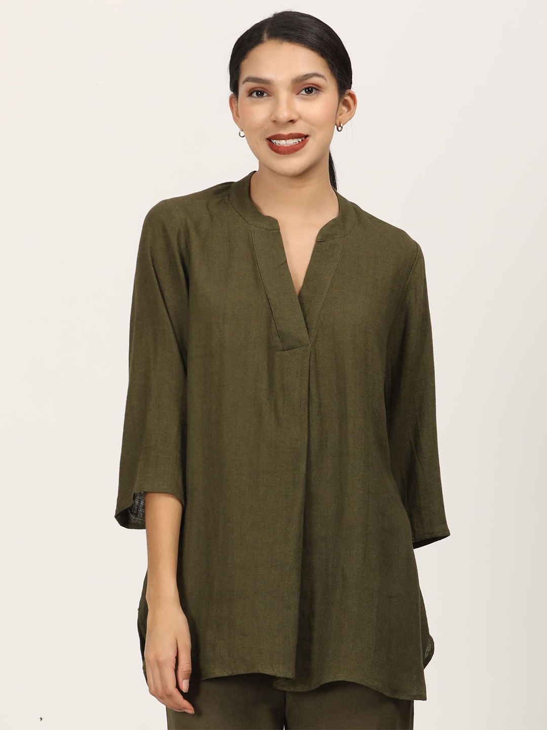 

Saltpetre Women Olive Single Pleated Split V Neck Top