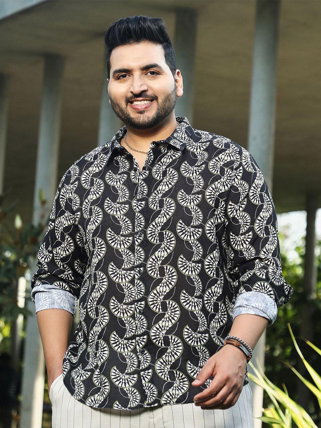 

Instafab Plus Men Comfort Opaque Printed Casual Shirt, Multi