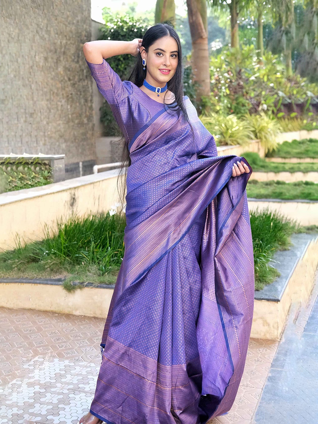 

Moda Rapido Woven Design Zari Saree, Blue