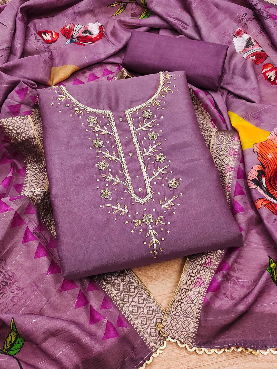 

SHADOW & SAINING Floral Embroidered Beads and Stones Unstitched Dress Material, Lavender