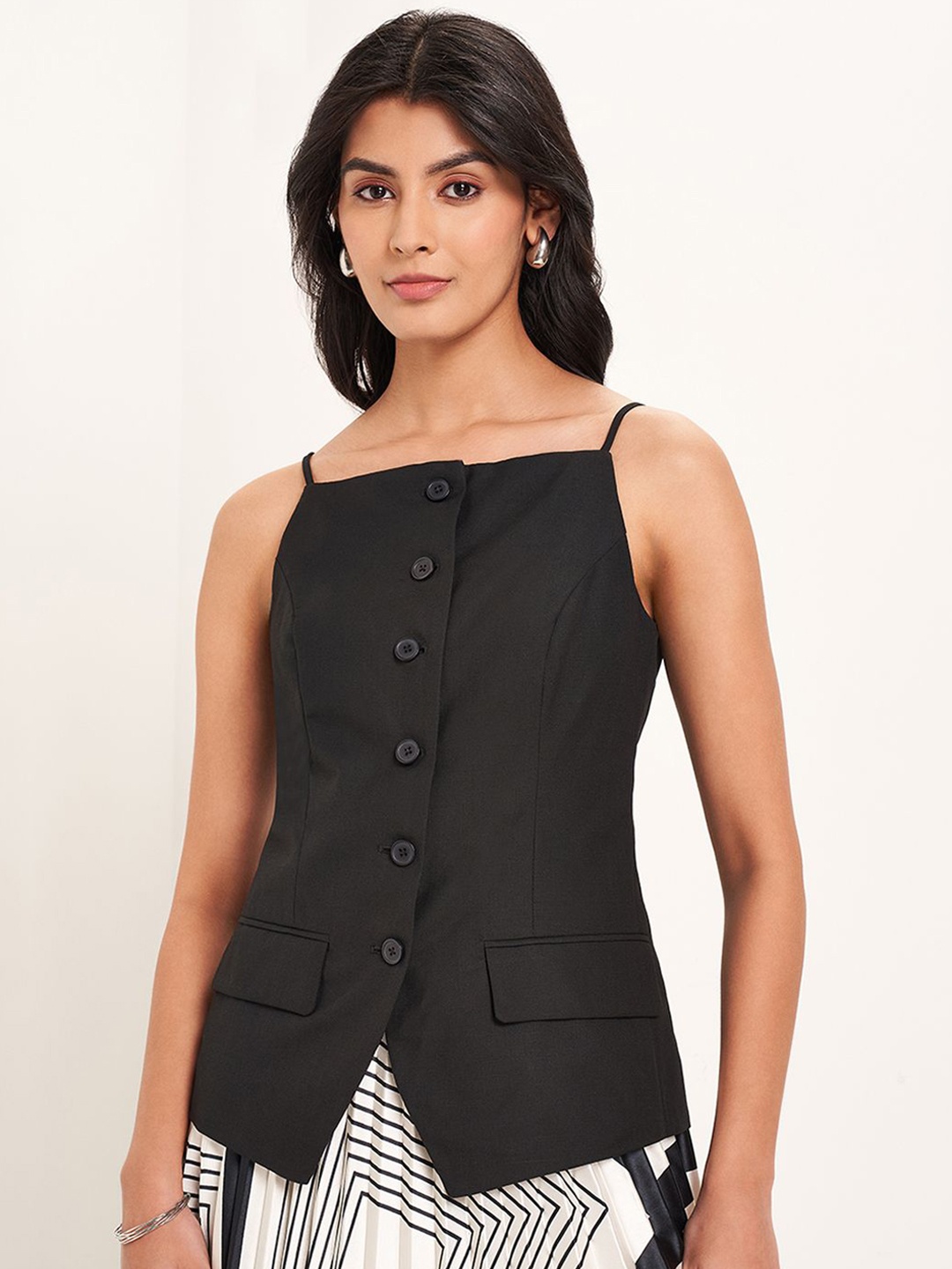 

Annabelle by Pantaloons Solid Pattern Top, Black