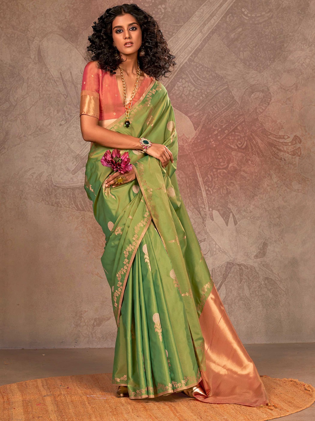 

Vardha Ethnic Motifs Woven Design Zari Banarasi Saree, Green