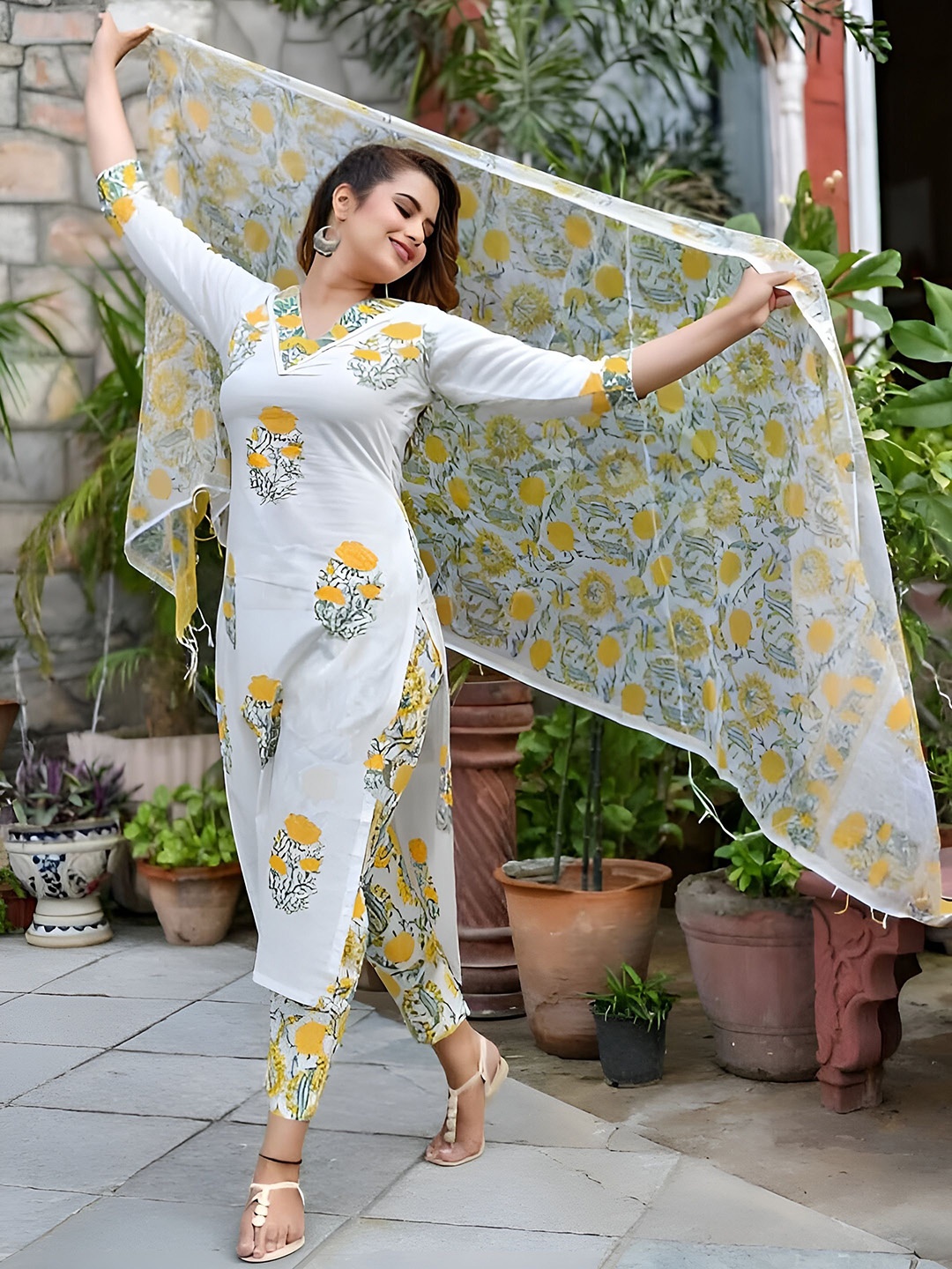 

Shree Infinity Export Floral Printed V Neck Kurta With Trousers & Dupatta, White